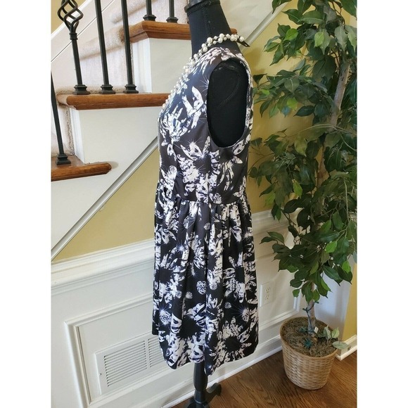 Joe Fresh 12 Floral Fit & Flare Dress - Picture 4 of 9